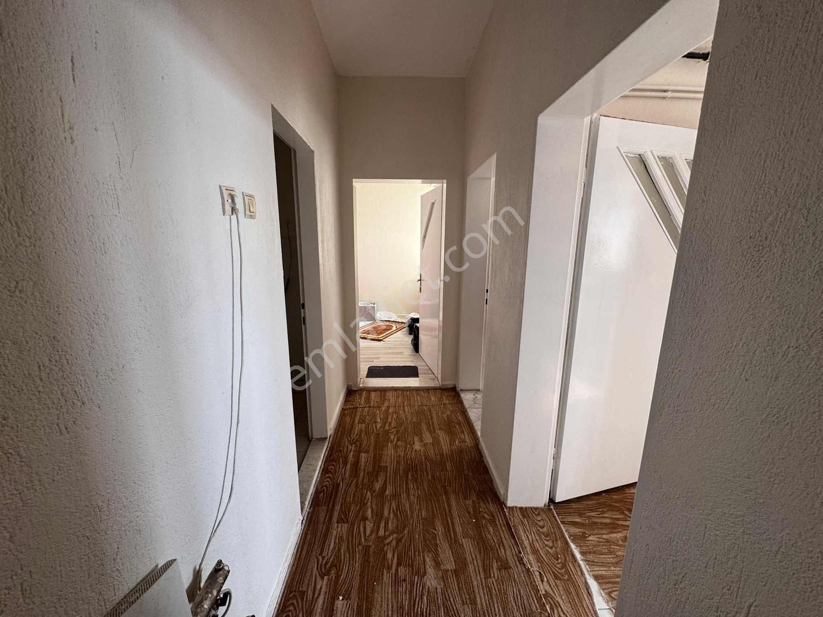 Net Emlaktan Güney Cephe Önü Açık Bakımlı Ara Kat 3+1 Daire - Görsel 8