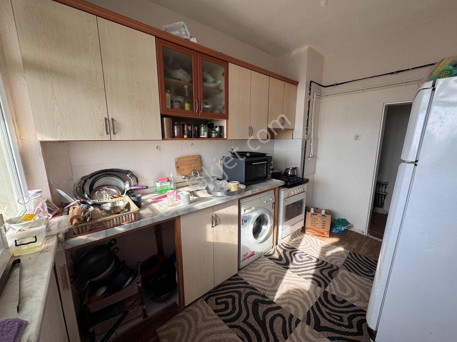 Net Emlaktan Güney Cephe Önü Açık Bakımlı Ara Kat 3+1 Daire - Görsel 2