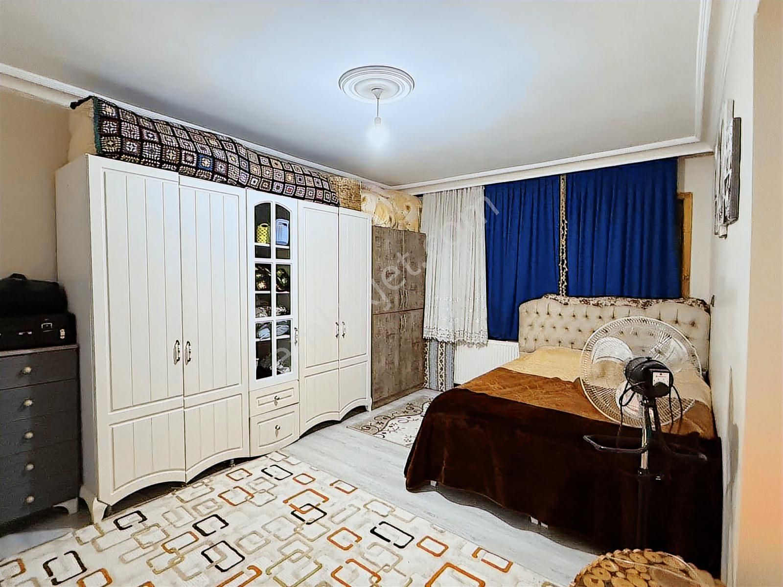 Net Emlaktan Palmiye Sitesinde Ful Bakımlı Yalıtımlı 3+1 Daire - Görsel 2