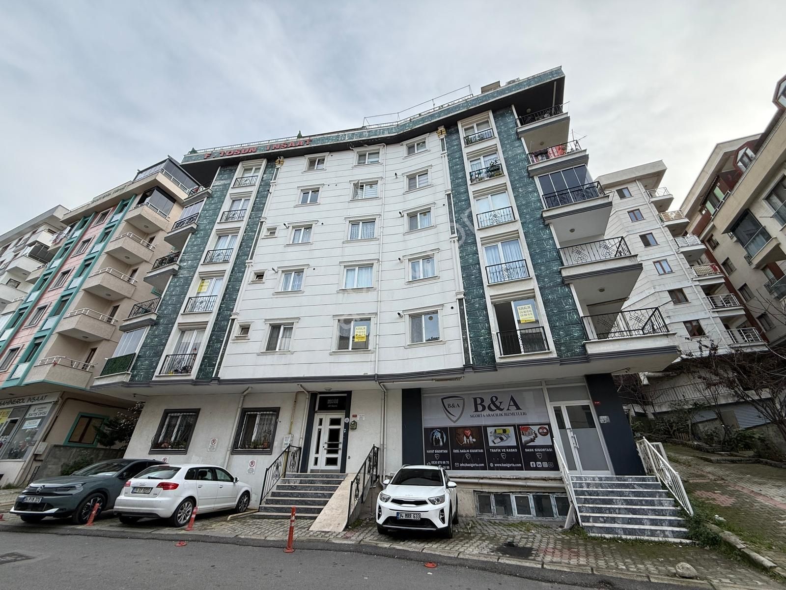 Maltepe Girne Mahallesinde E-5'e Yakın 2+1 Kiralık Daire