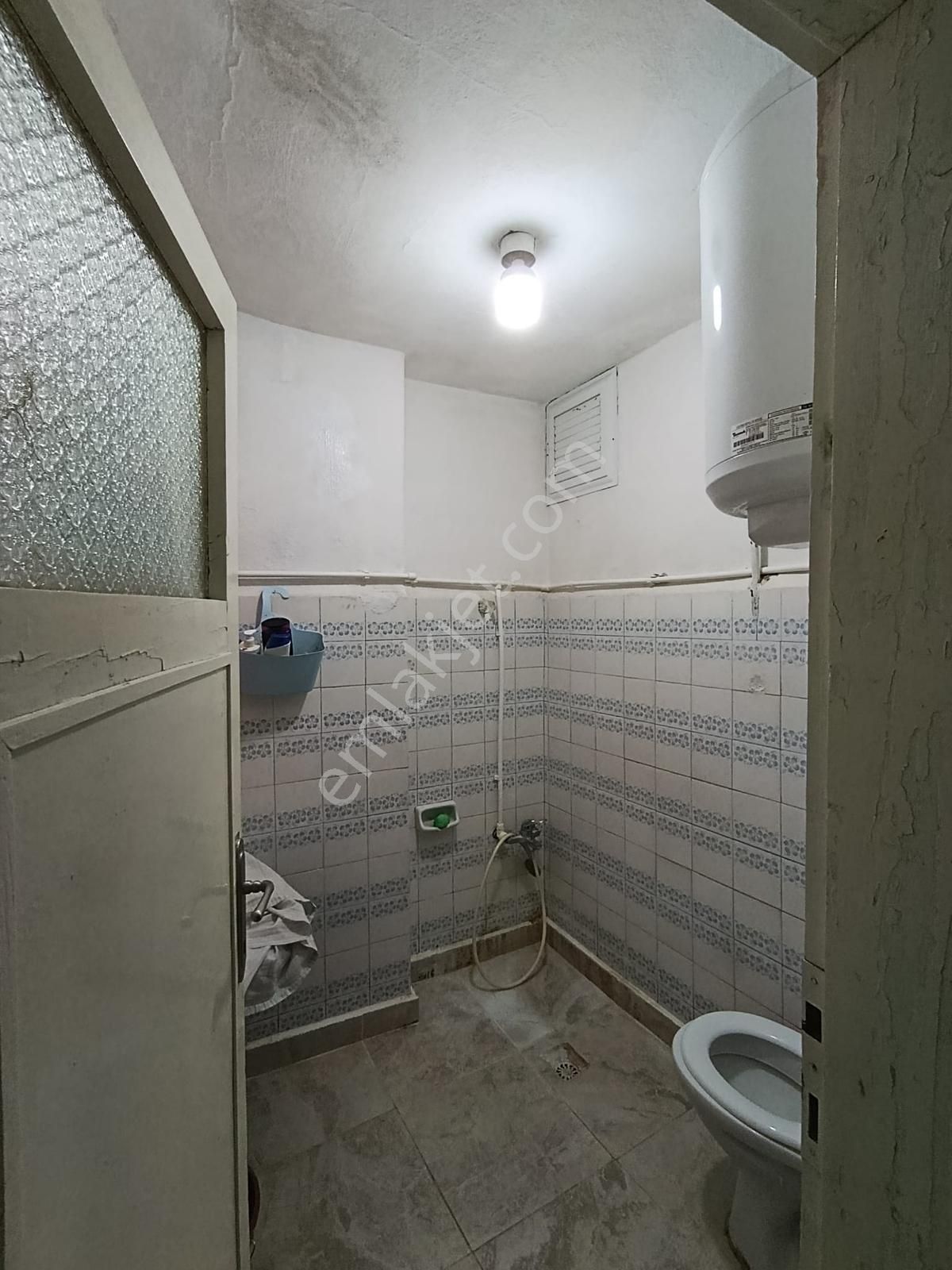 Erturulğazi Mahallesi Karlıtepe Sokakta Satılık 2+1 Daire - Görsel 3