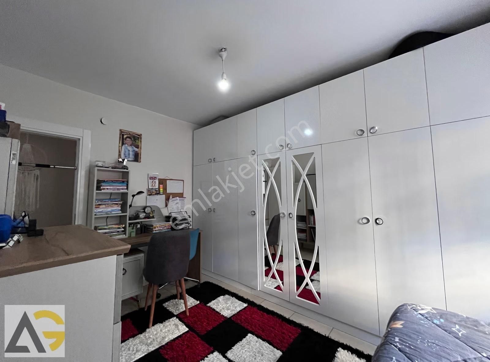 Auradan Mezitli Yeni Mahallede Satılık 3+1 Yapılı Daire - Görsel 13