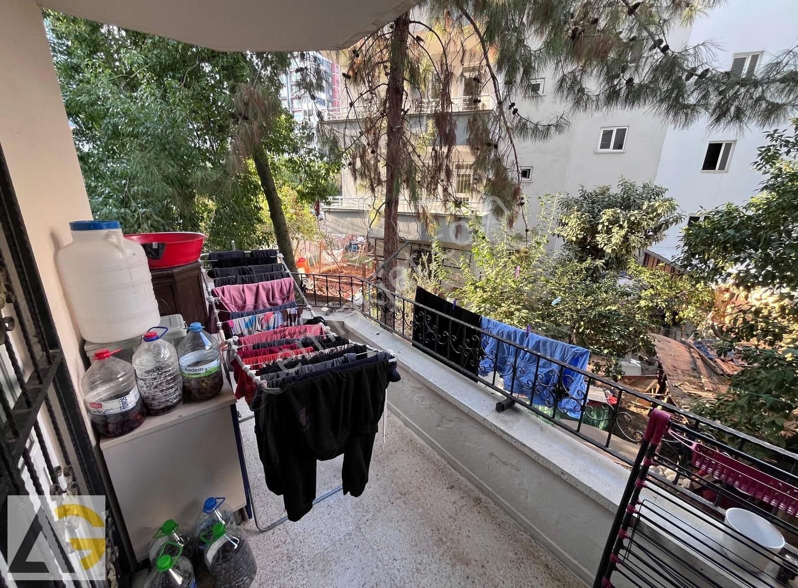 Auradan Mezitli Yeni Mahallede Satılık 3+1 Yapılı Daire - Görsel 3