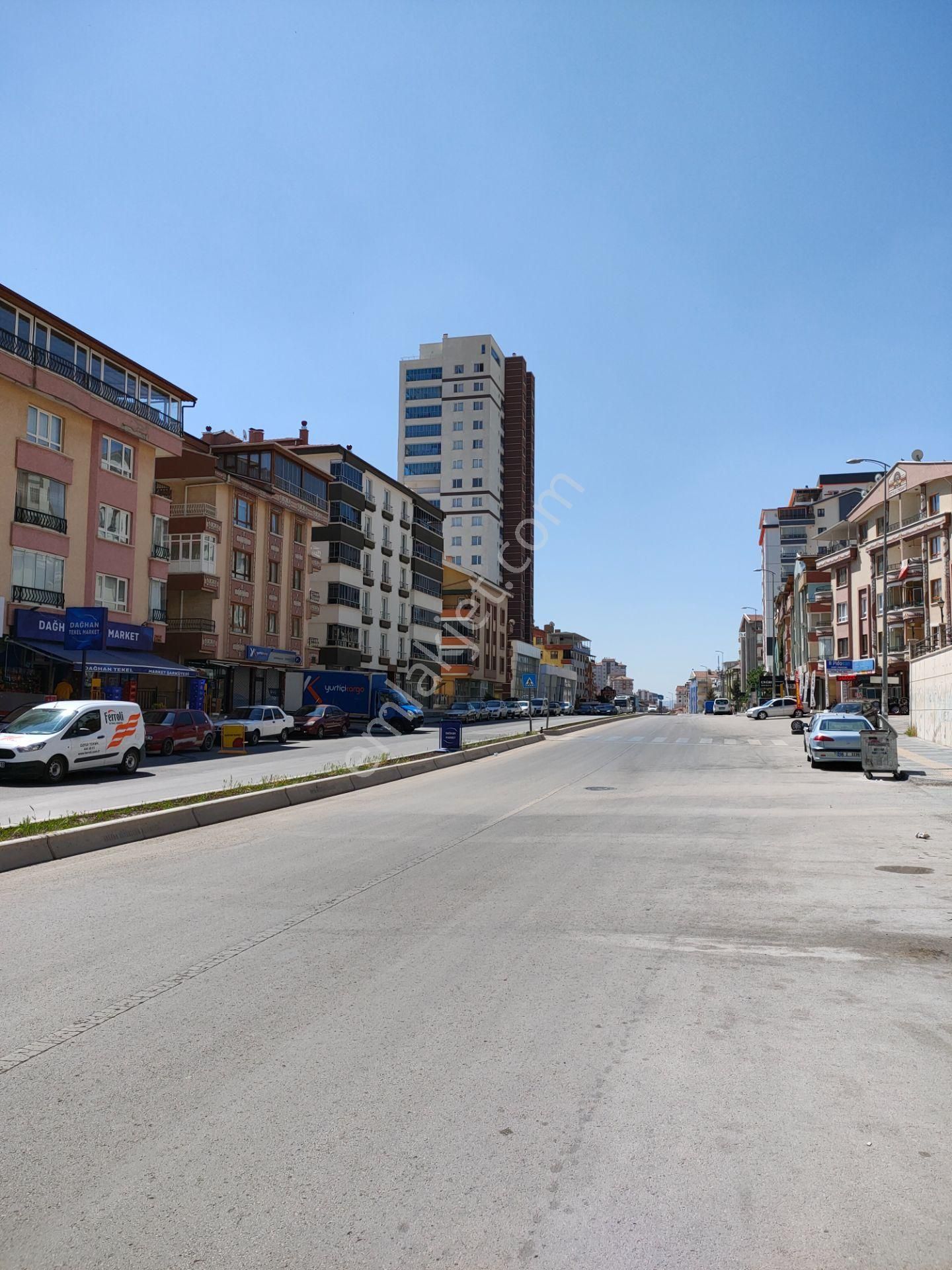 Kızılcahamam Cadde Üzerinde 3 Katlı 600 M2 +bahçe Her İşe Uygun - Görsel 11