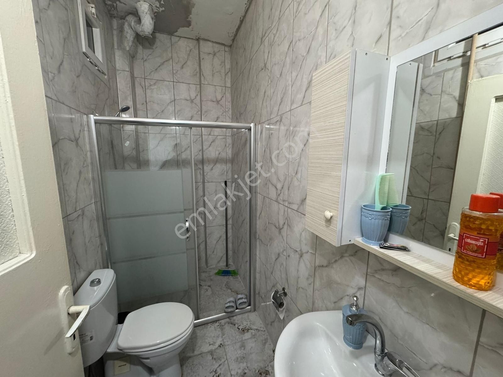 Yüksek Kira Getirili 2 Oda 1 Mutfak Eşyalı Anayol Üzerinde Giriş - Görsel 4