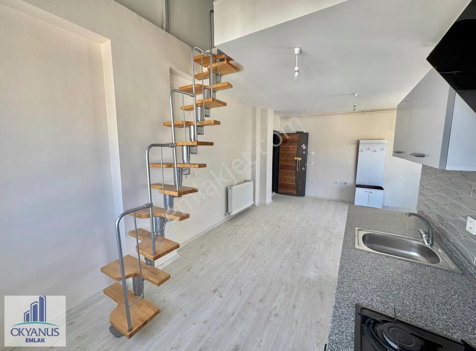 Cumhuriyet Okulu Civarı 1+1 Loft Daire , Asasnsörlü, Ankastreli - Görsel 3