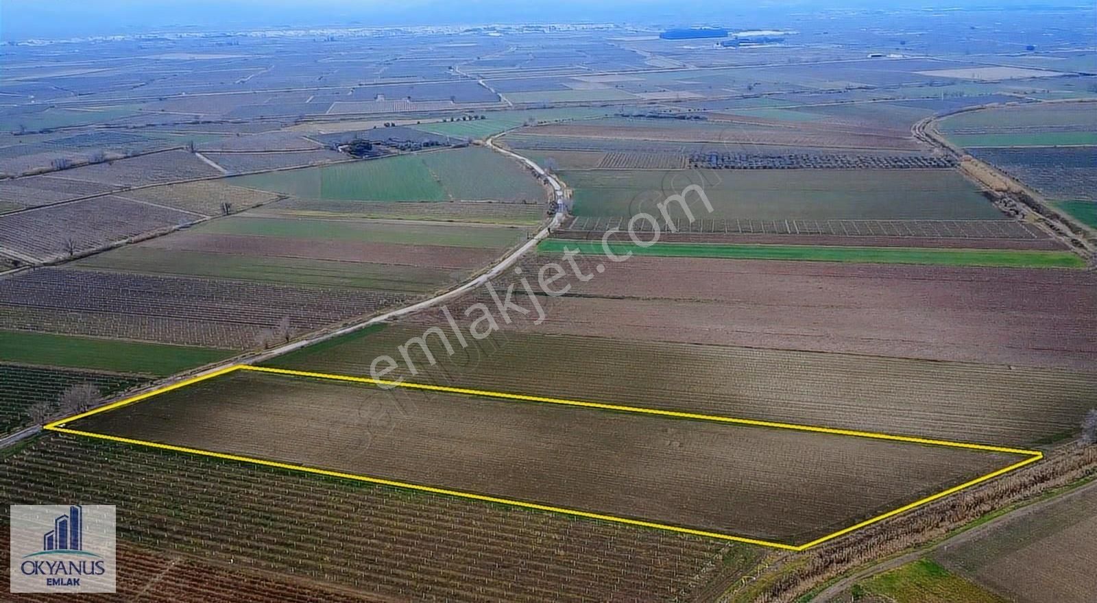 18.000 M2 , Köye 400 Mt Uzaklıkta , 70 Mt Asfalta Cepheli - Görsel 13
