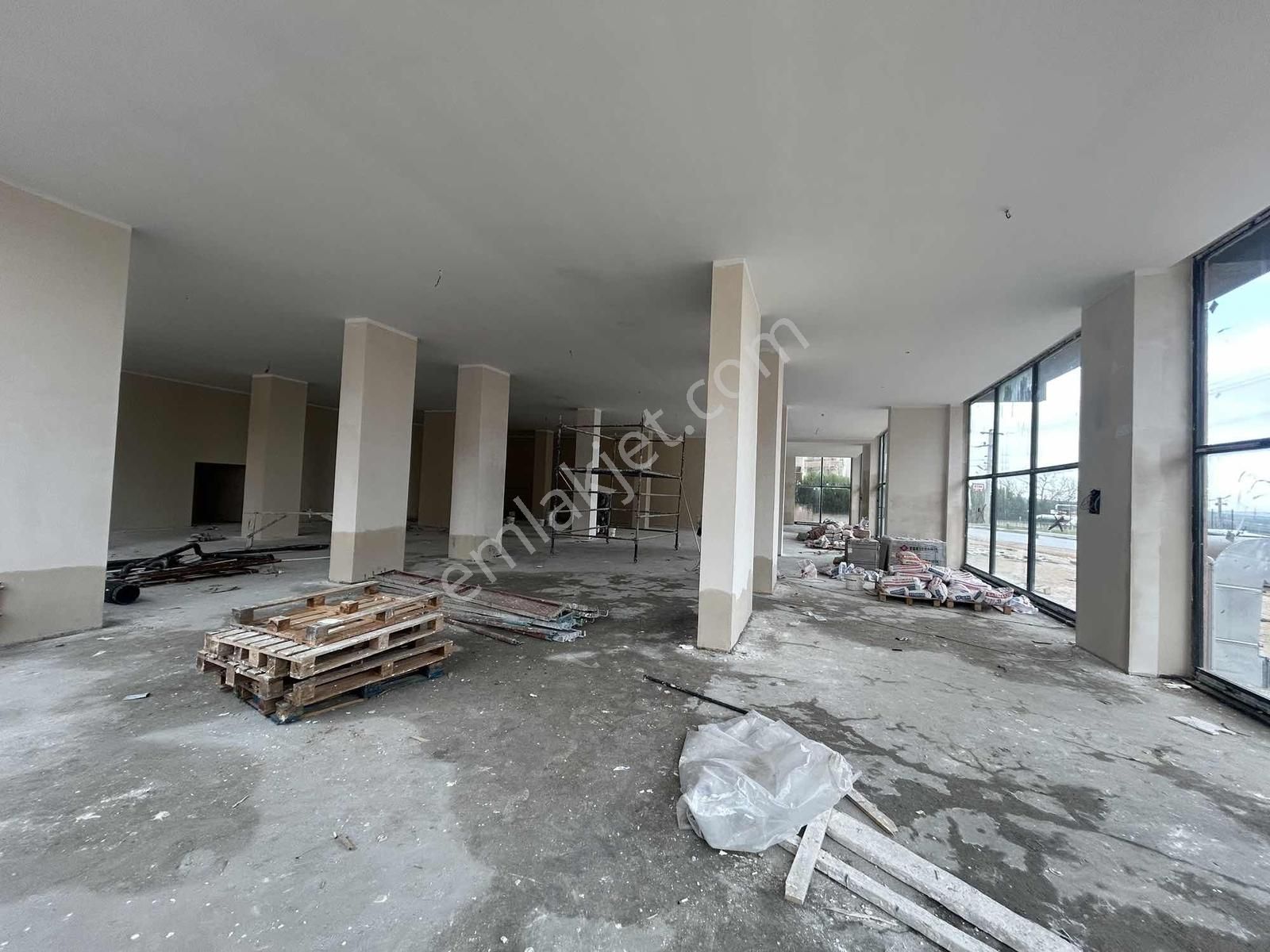 Görükle Koza Caddesi 500m2 Zemin 250m2 Alt Kat Kiralık Dükkan - Görsel 9