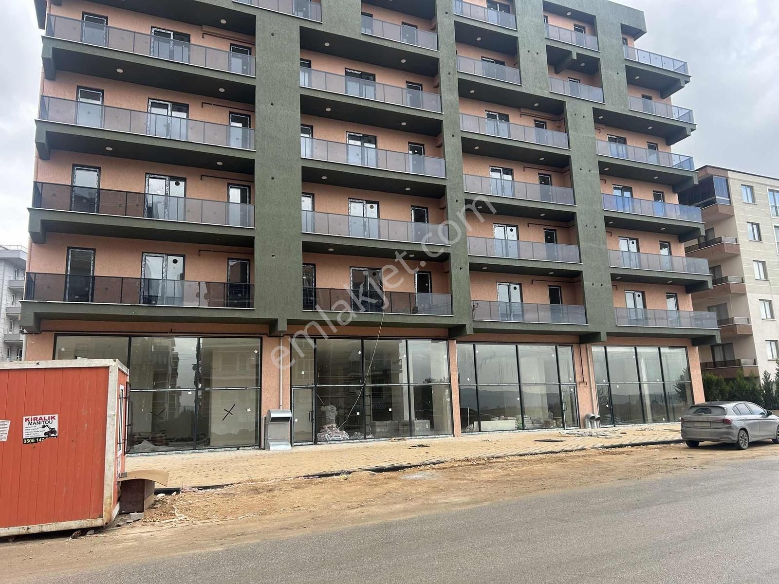 Görükle Koza Caddesi 500m2 Zemin 250m2 Alt Kat Kiralık Dükkan - Görsel 13