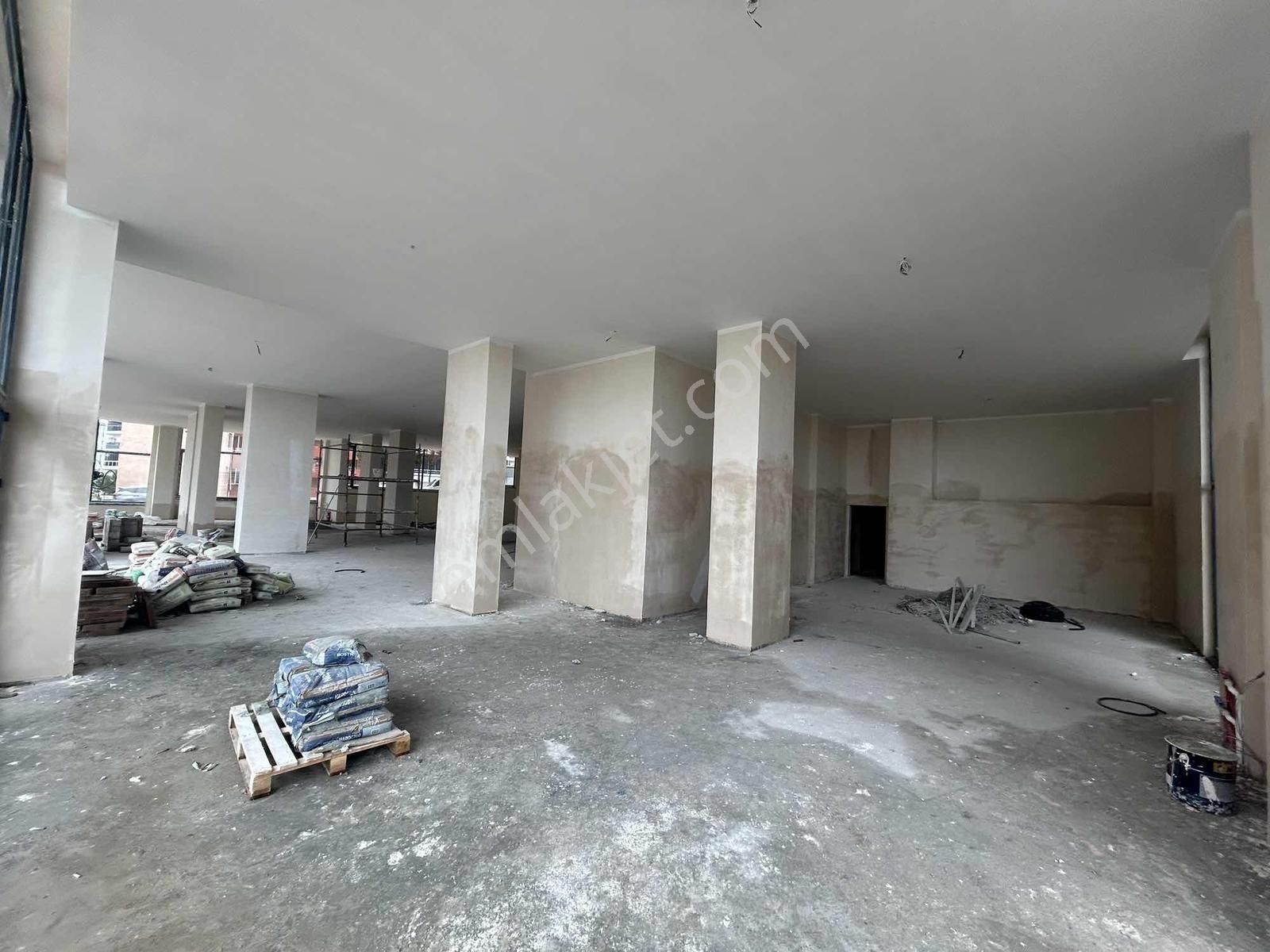 Görükle Koza Caddesi 500m2 Zemin 250m2 Alt Kat Kiralık Dükkan - Görsel 16