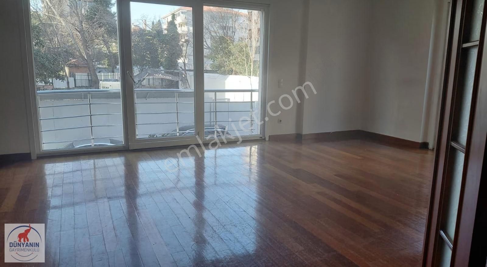 Caddebostanda Merkezi Konumda 3+1 Kiralık Daire - Görsel 18