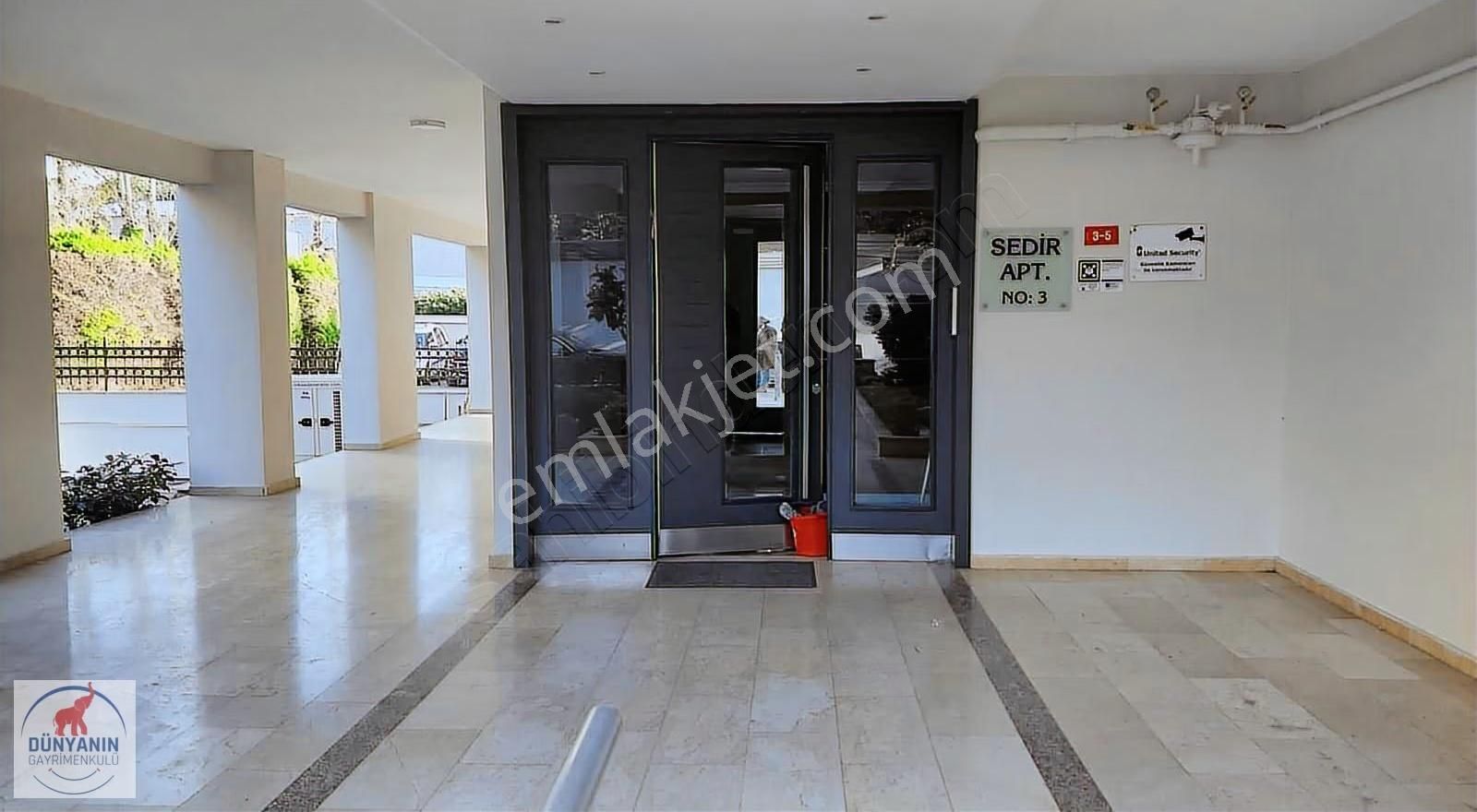 Caddebostanda Merkezi Konumda 3+1 Kiralık Daire - Görsel 15