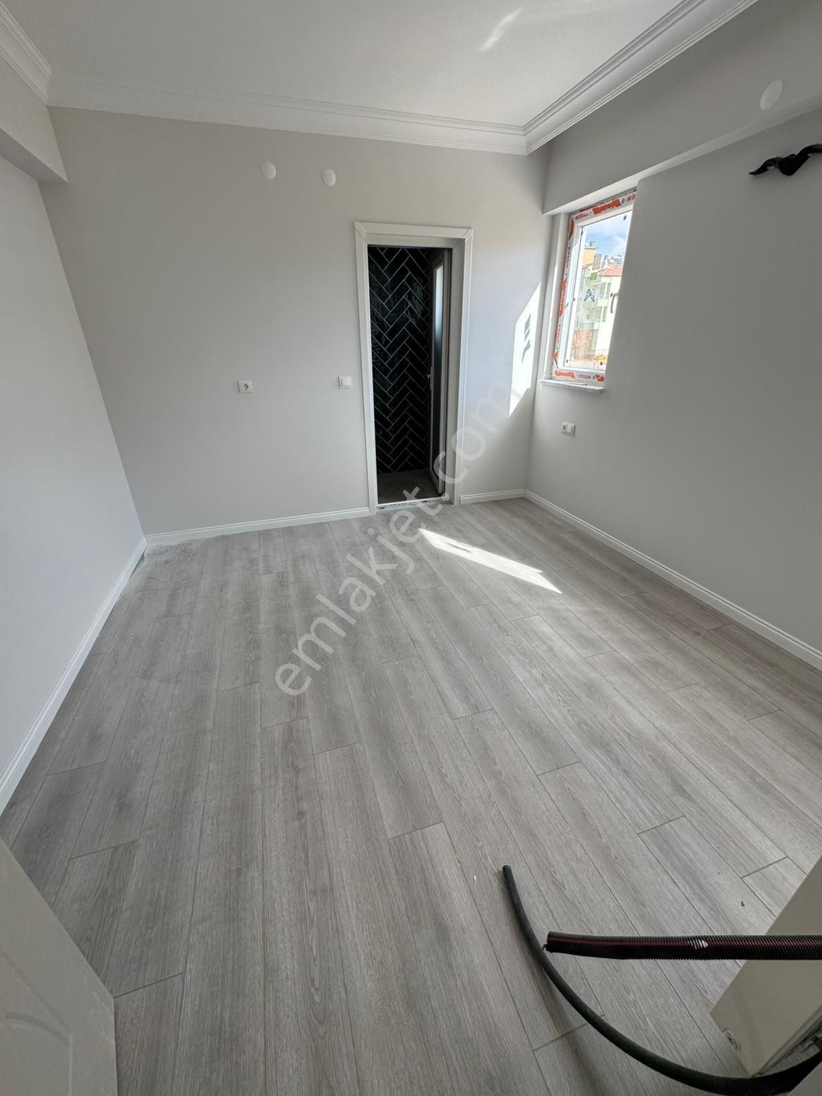 Salı Pazarı Mevkinde Satılık Sıfır Ara Kat Lüks Daire - Görsel 11