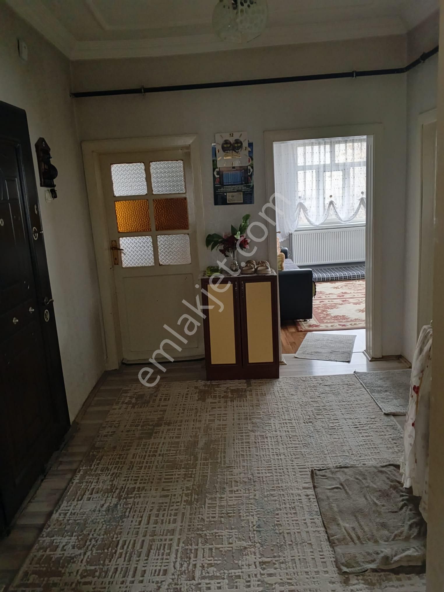 Hırhırik Gümüşkavakta 1114 Metre Arsa Payı 25 Yıllık Hasarsız Doğalgazlı 2 Kat Daire Satılıktır - Görsel 7