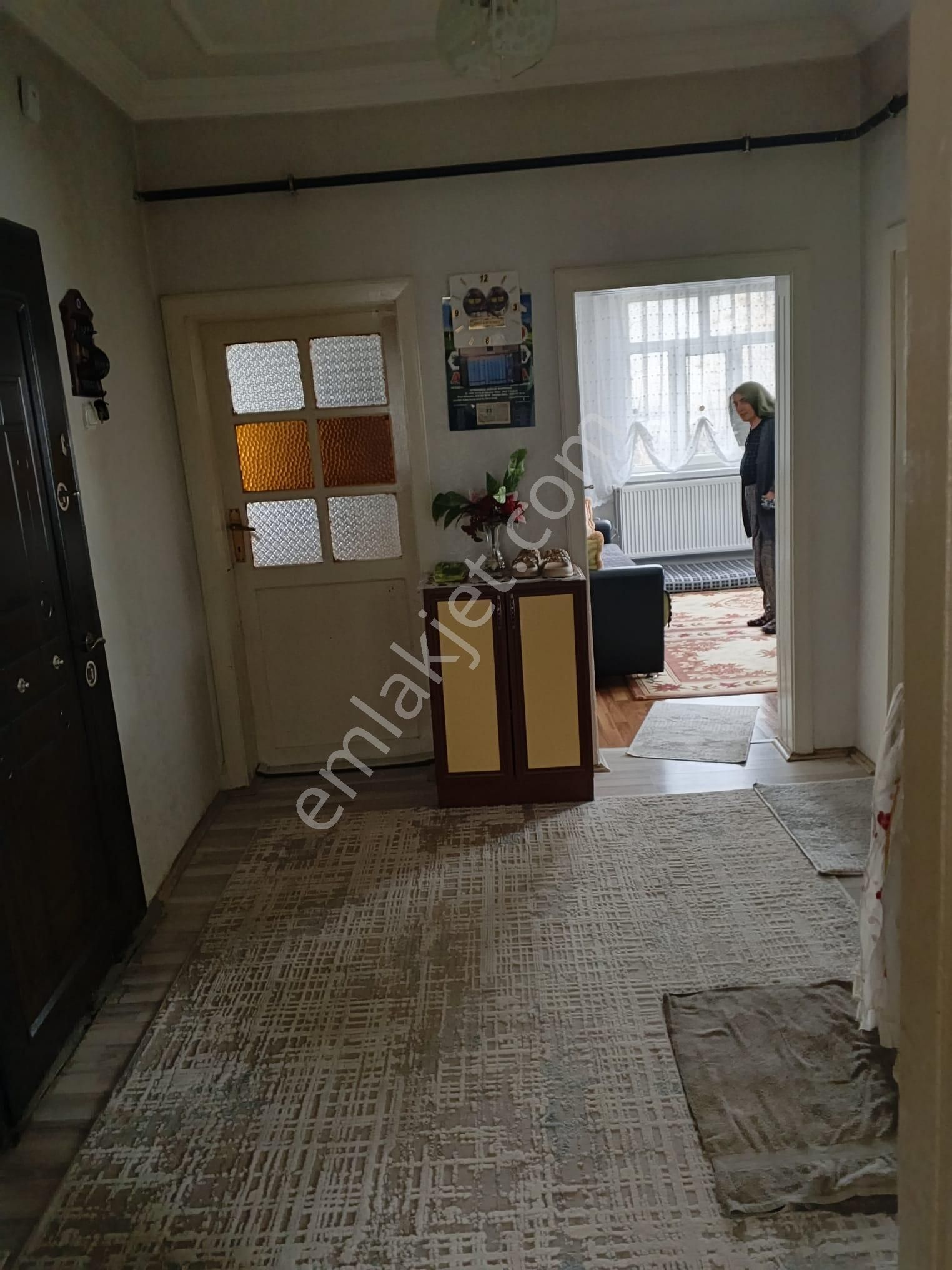 Hırhırik Gümüşkavakta 1114 Metre Arsa Payı 25 Yıllık Hasarsız Doğalgazlı 2 Kat Daire Satılıktır - Görsel 8