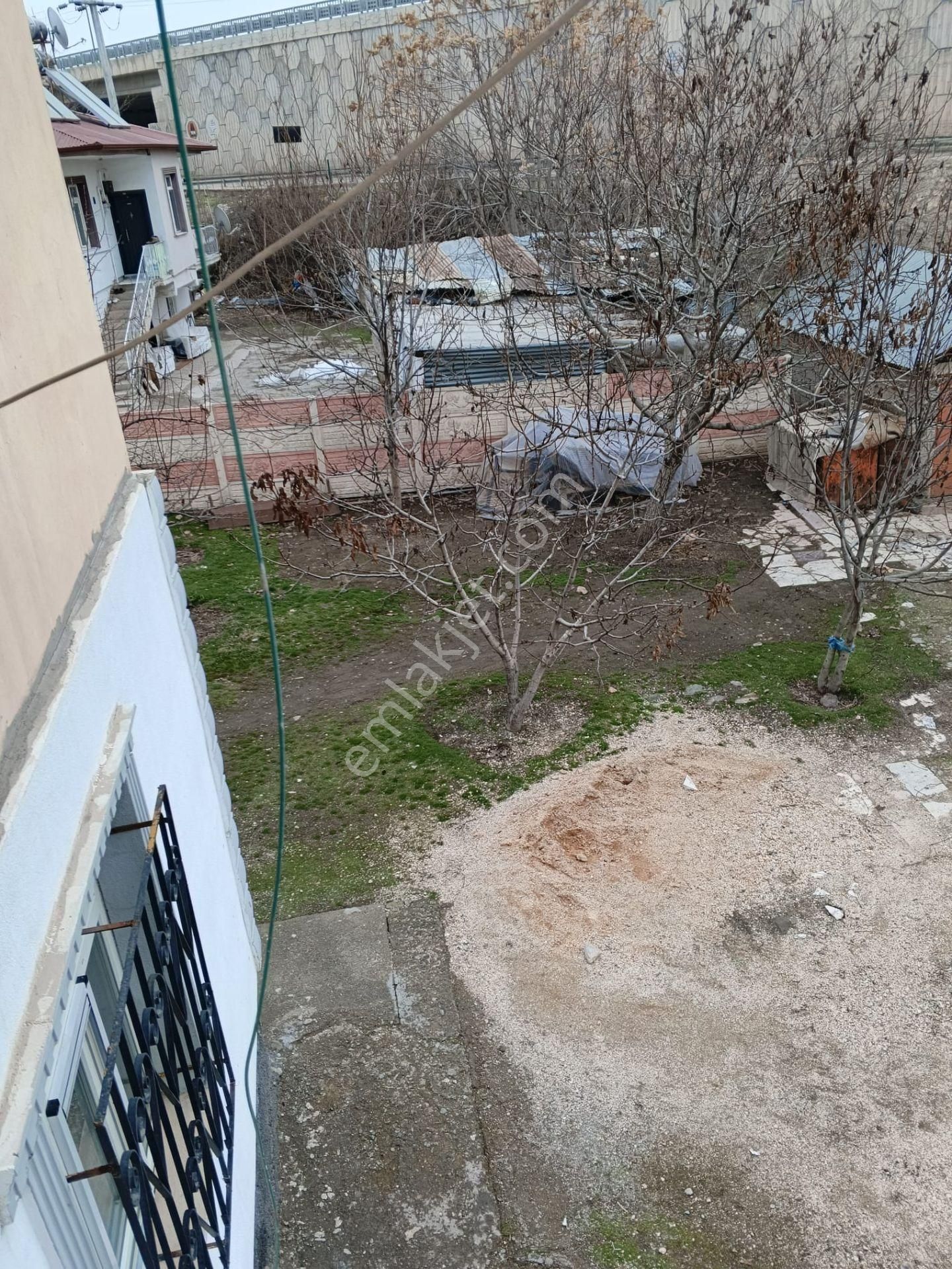 Hırhırik Gümüşkavakta 1114 Metre Arsa Payı 25 Yıllık Hasarsız Doğalgazlı 2 Kat Daire Satılıktır - Görsel 11