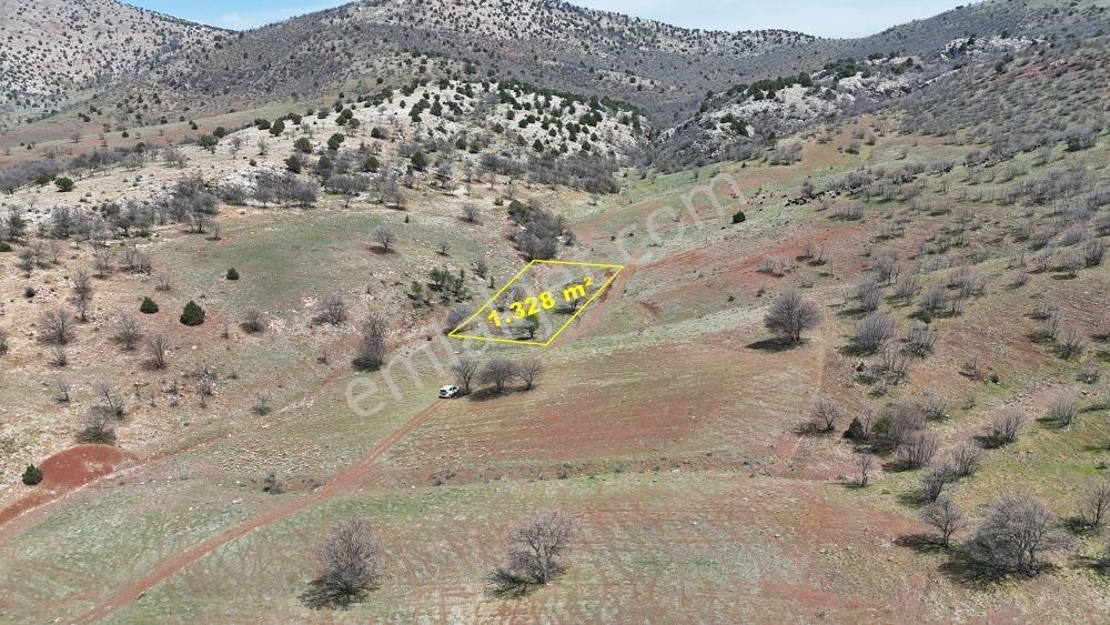 Konya / Güneysınır / Kızılöz Mahallesinde 1.328 M² Müstakil Tapulu Tarla