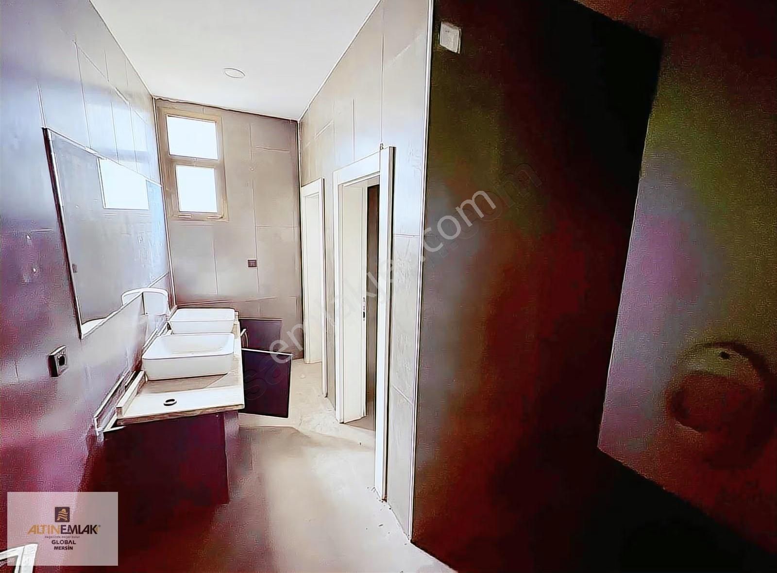 Altın Emlak'tn Sahile Sıfır Kurumsala Kiralık Geniş Dükkan - Görsel 5
