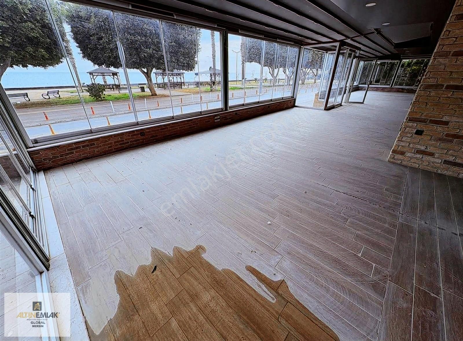 Altın Emlak'tn Sahile Sıfır Kurumsala Kiralık Geniş Dükkan - Görsel 7