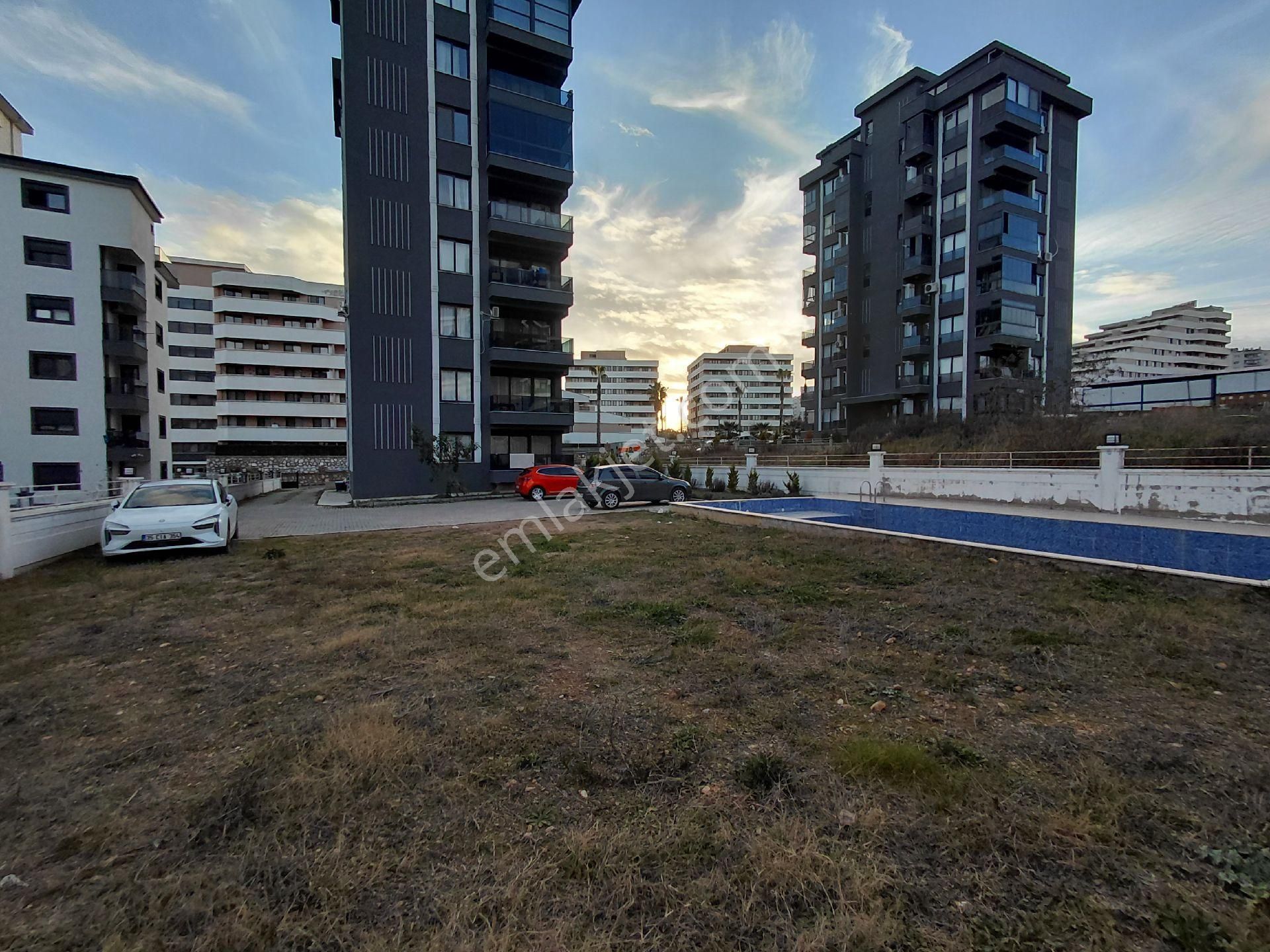 Satılık 4+1 Havuzlu Sitede Duble