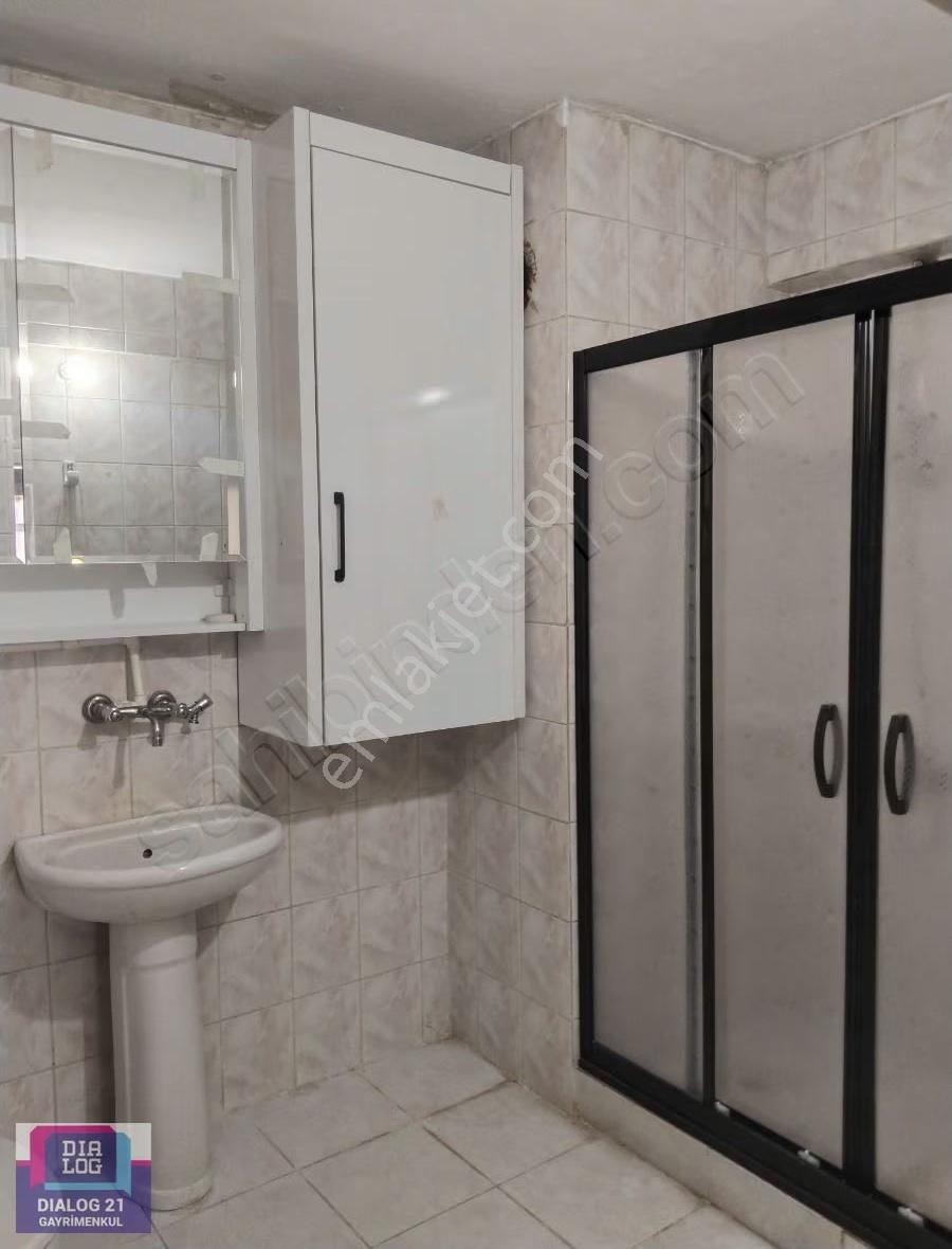 Ofis Tat Fırını Üstü Kiralık Pırıl Pırıl Daire - Görsel 9