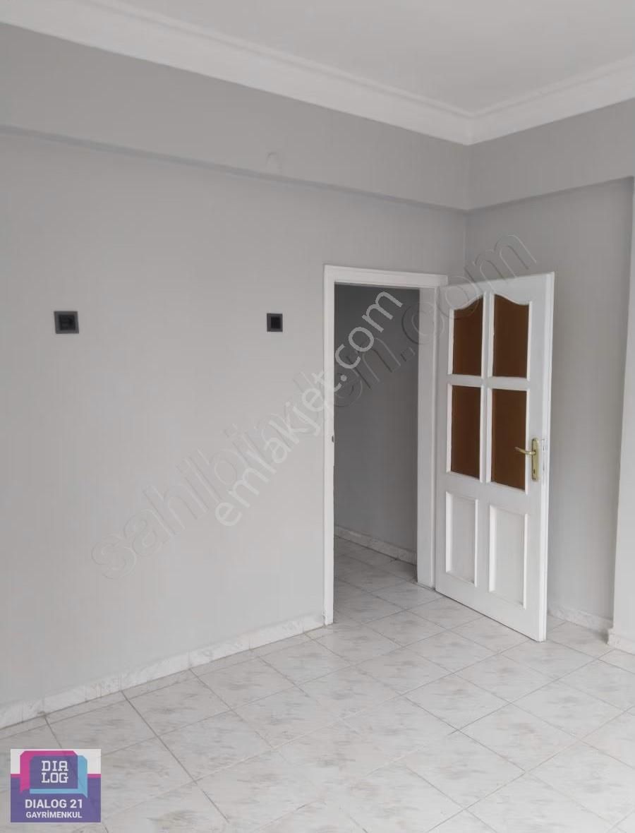 Ofis Tat Fırını Üstü Kiralık Pırıl Pırıl Daire - Görsel 6