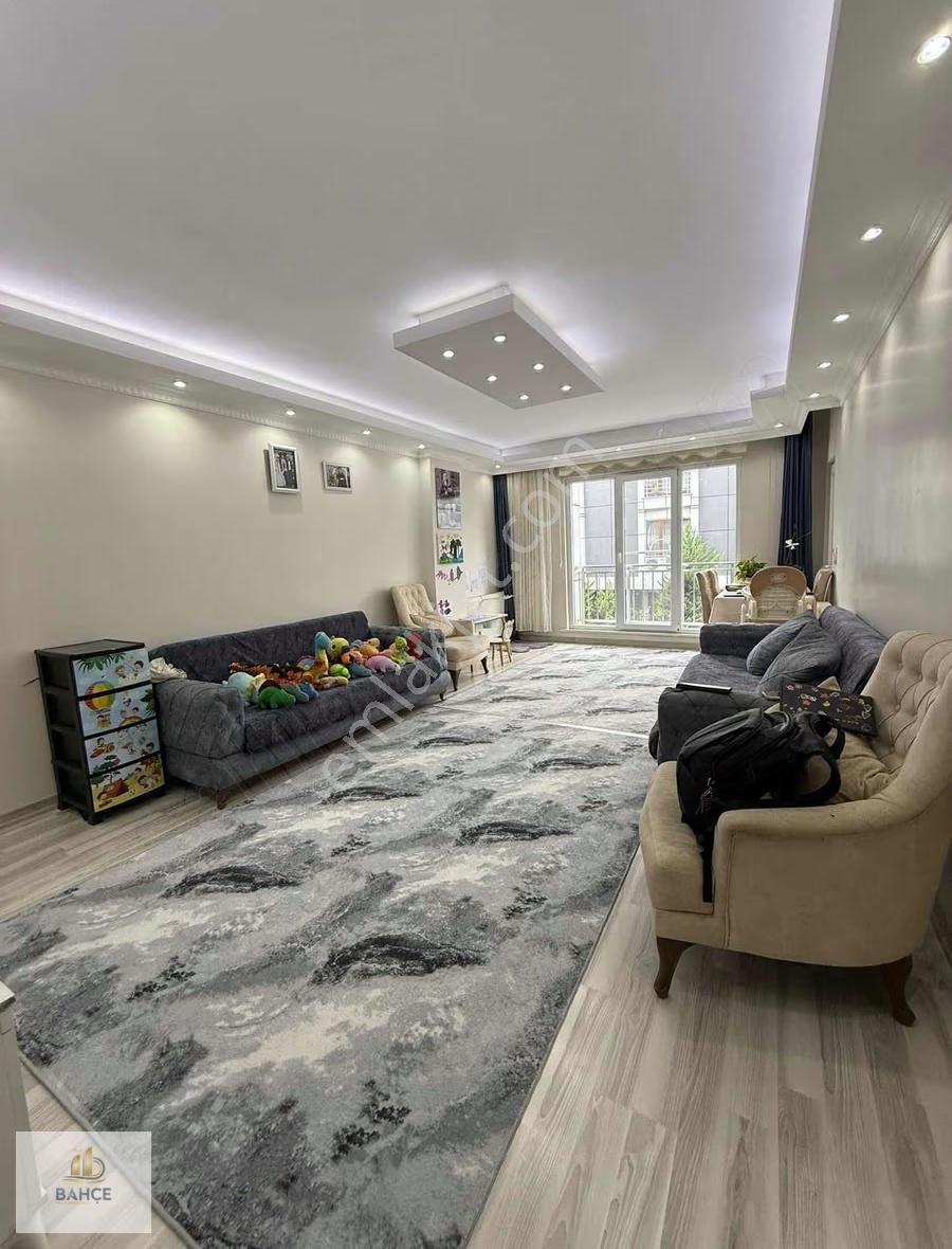 Cumhuriyet Mah.satılık 3+1 Ön Cephe Daire