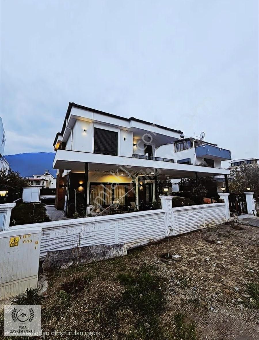 Kuşadası Güzelçamlı Mah. 3+1 Müstakil Havuzlu Villamız Satılktır - Görsel 26