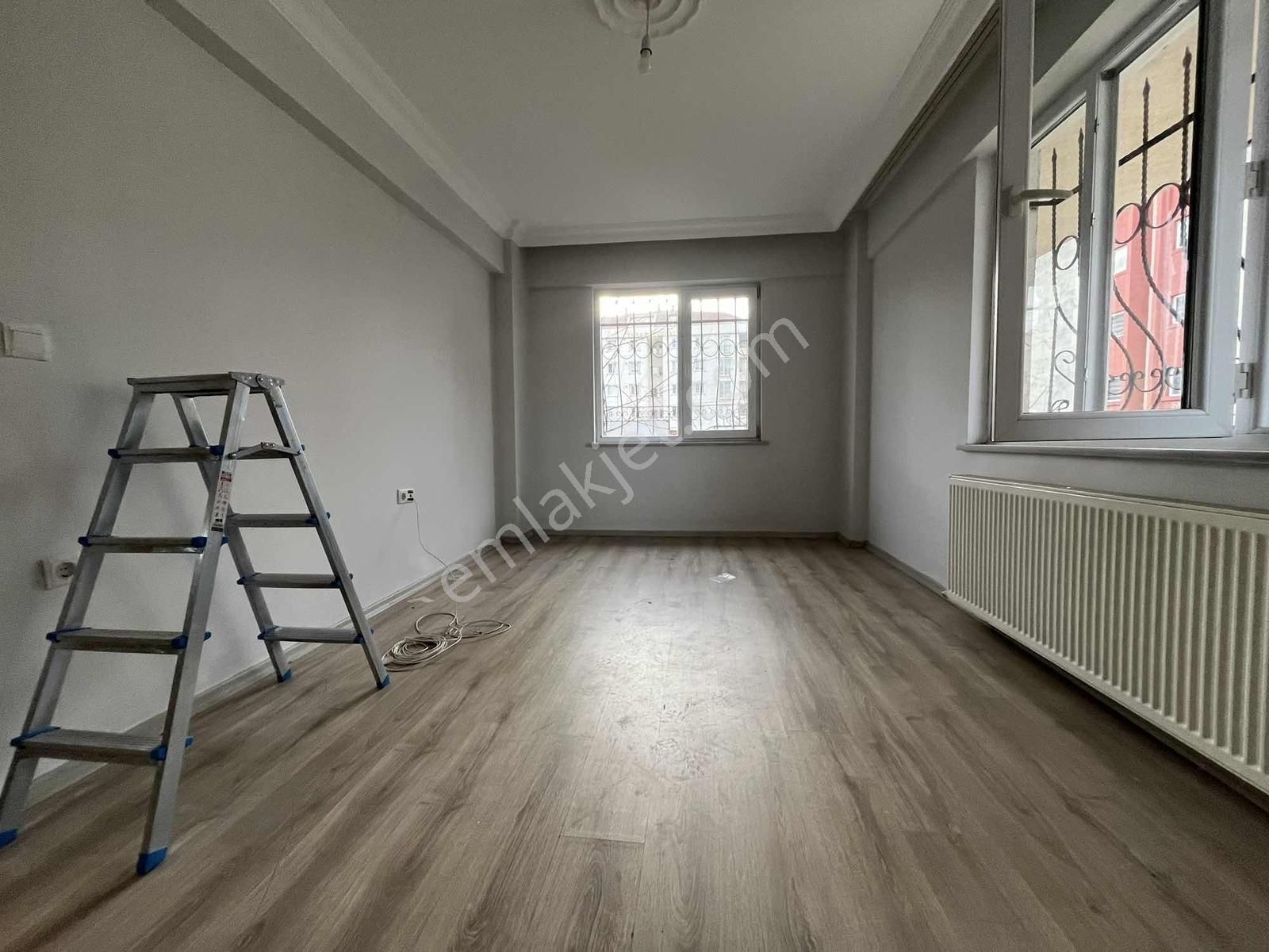 |osmanlı|devlet Hastahanesi Yanında Balkonlu Kiralık 2+1 - Görsel 5