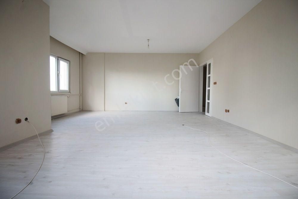 Çorlu Emlak Konutları | B Tipi Blok | Kiracılı | 135 M² 3+1 Satılık Daire - Görsel 2