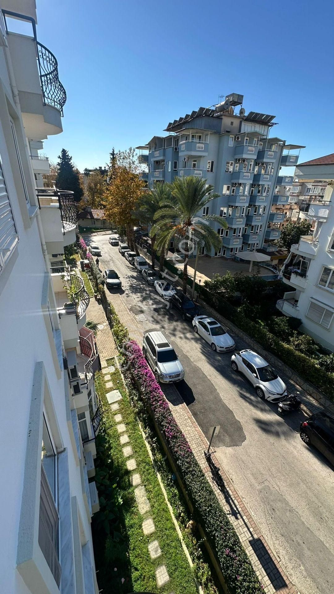 Alanya Güllerpınarı Mahallesi 2+1 Eşyalı Daire - Görsel 21