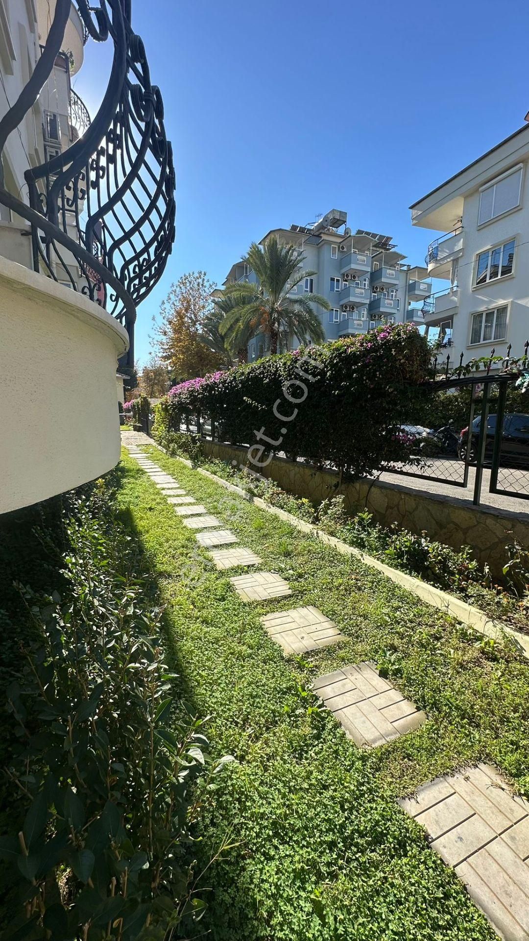 Alanya Güllerpınarı Mahallesi 2+1 Eşyalı Daire - Görsel 18