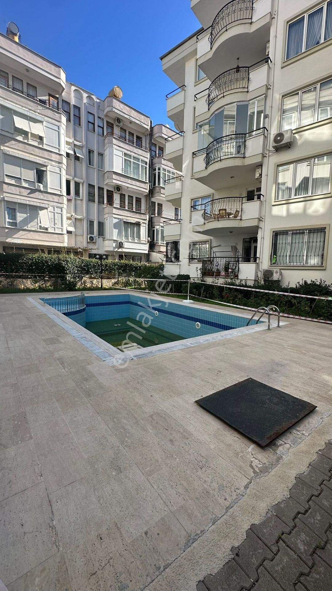 Alanya Güllerpınarı Mahallesi 2+1 Eşyalı Daire - Görsel 2