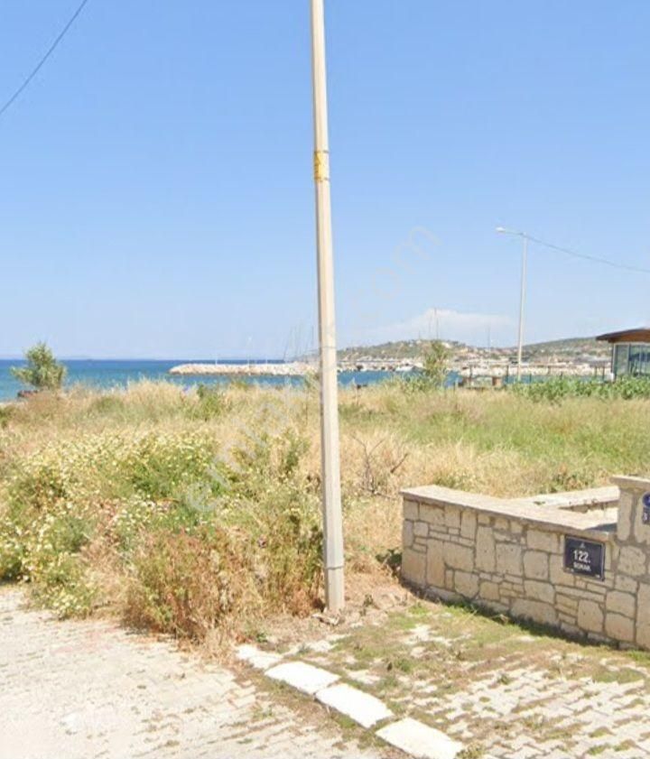 Çeşme Çiftlik Denize Sifir Arsa