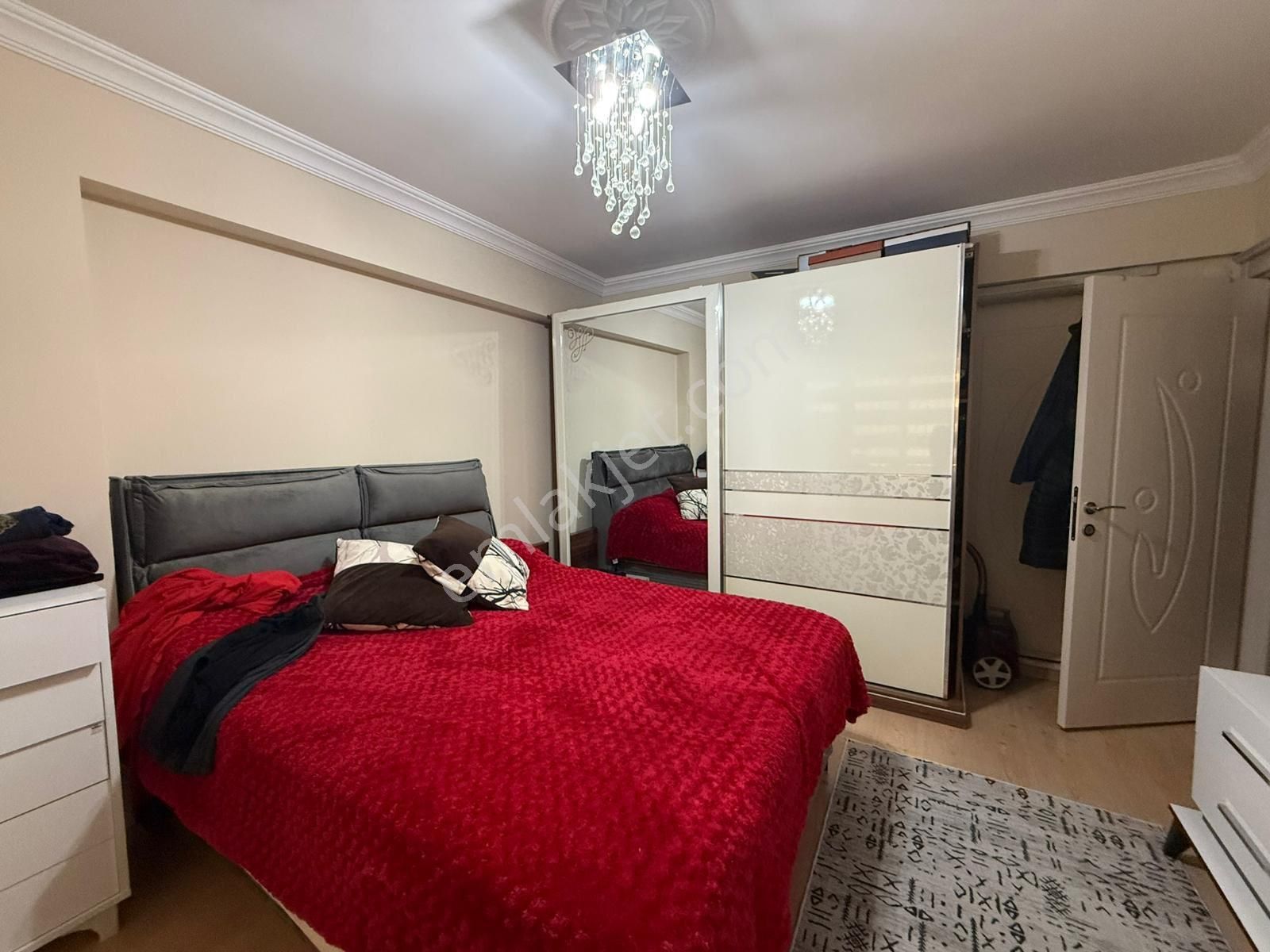 Sakarya Mahallesinde 12 Yaşında 3+1 Asansörlü Ara Kat - Görsel 9