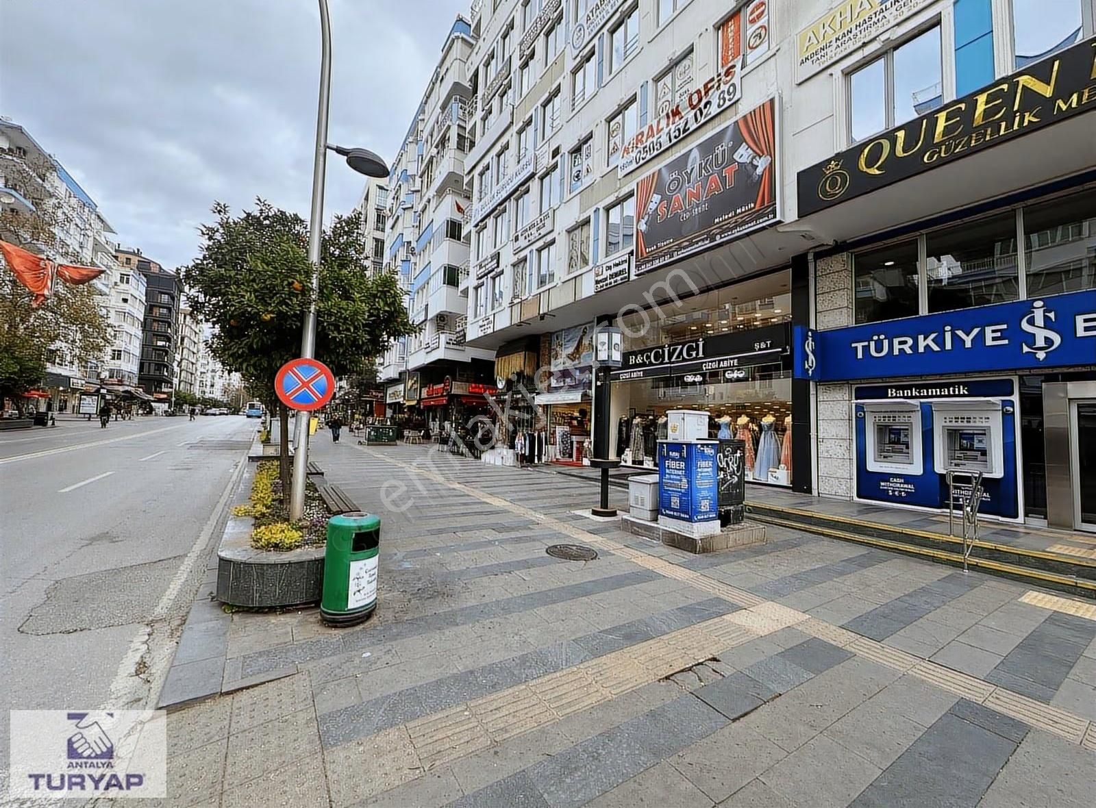 Güllük Caddesi'ne Full Cephe Emsalsiz Yatırımlık 320 M2 Dükkan - Görsel 2