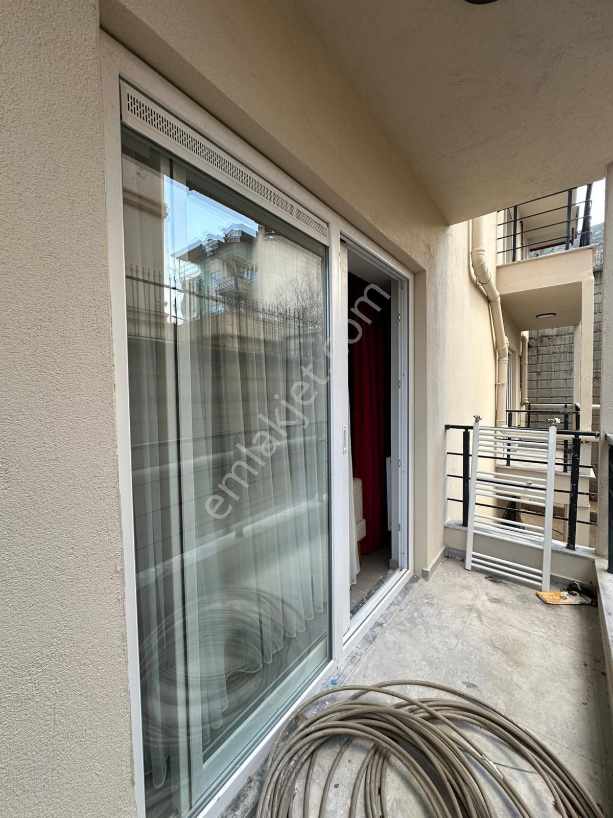 Özmecaz'dan Zeytinköy'de 1+1 Arakat Balkonlu Full Eşyalı Lüks Apart - Görsel 5