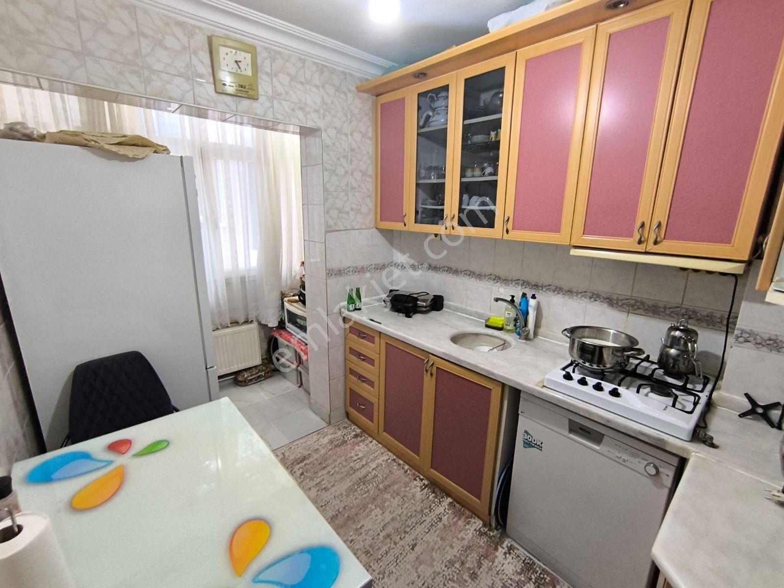 Koza Emlak'tan Atatürk Mahalesinde Ara Katta Güney - Ön Cephe De 3+1 Satılık Daireeee - Görsel 2