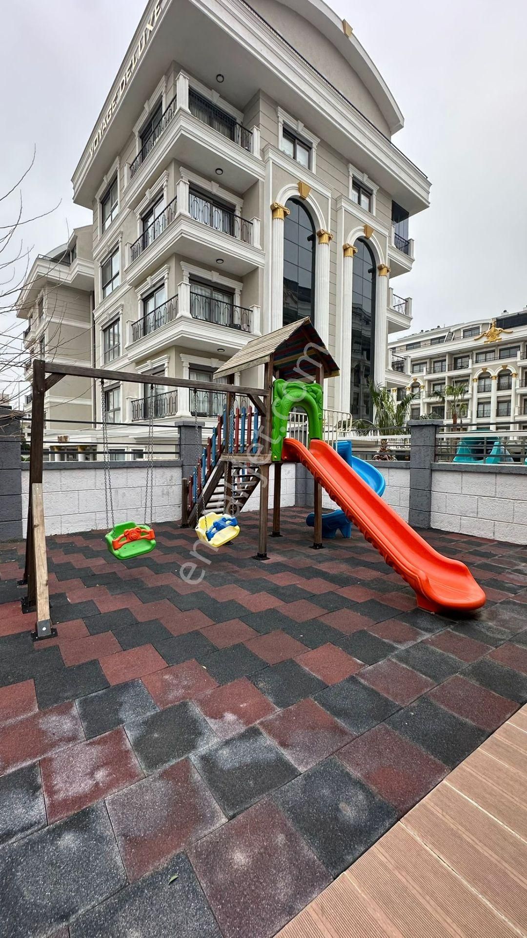 Alanya Oba Mah. | Flora Garden Havuz Manzaralı • Full Sosyal Tesisli • 1+1 Eşyalı Daire - Görsel 14