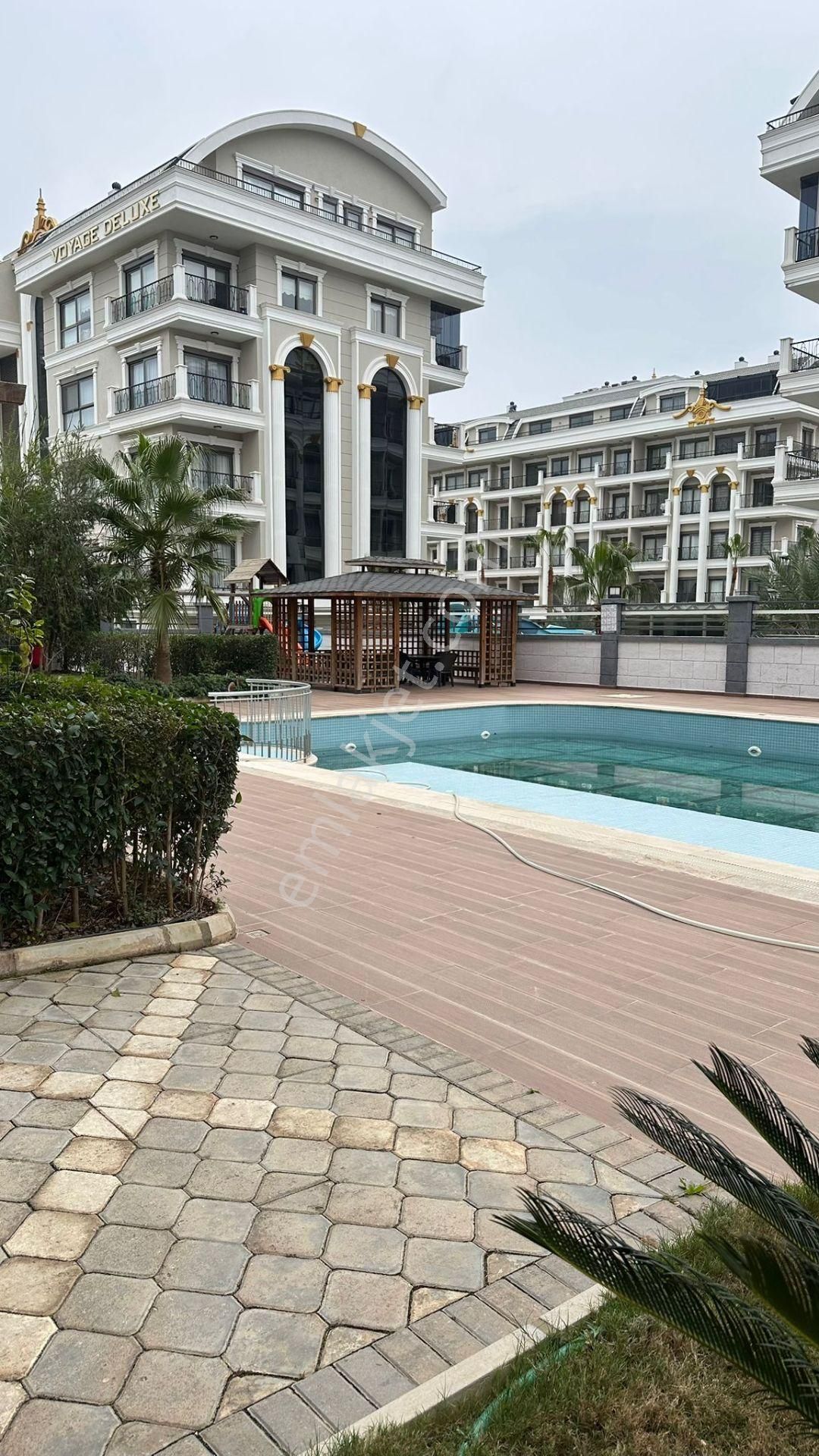 Alanya Oba Mah. | Flora Garden Havuz Manzaralı • Full Sosyal Tesisli • 1+1 Eşyalı Daire - Görsel 15