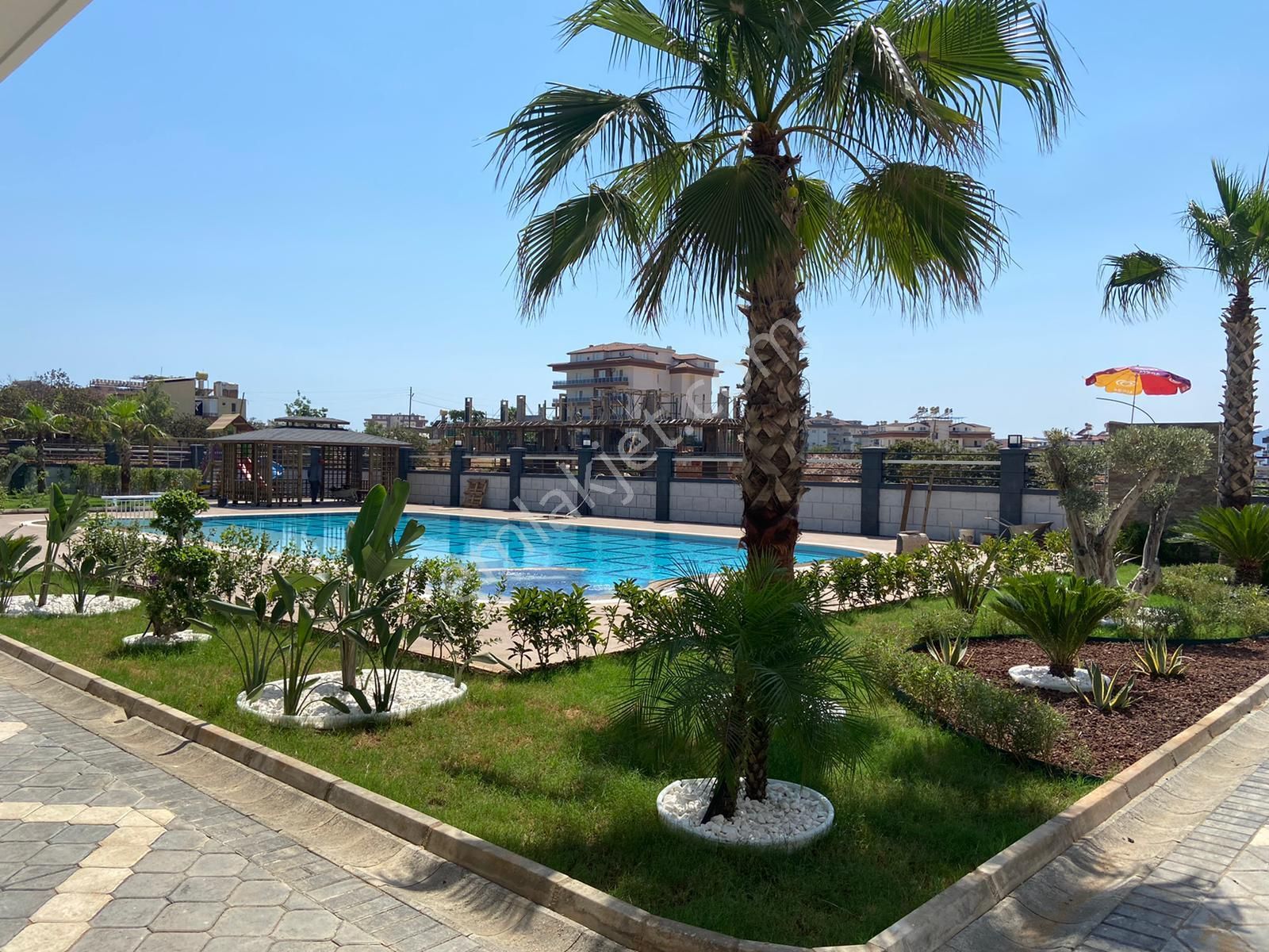 Alanya Oba Mah. | Flora Garden Havuz Manzaralı • Full Sosyal Tesisli • 1+1 Eşyalı Daire - Görsel 20