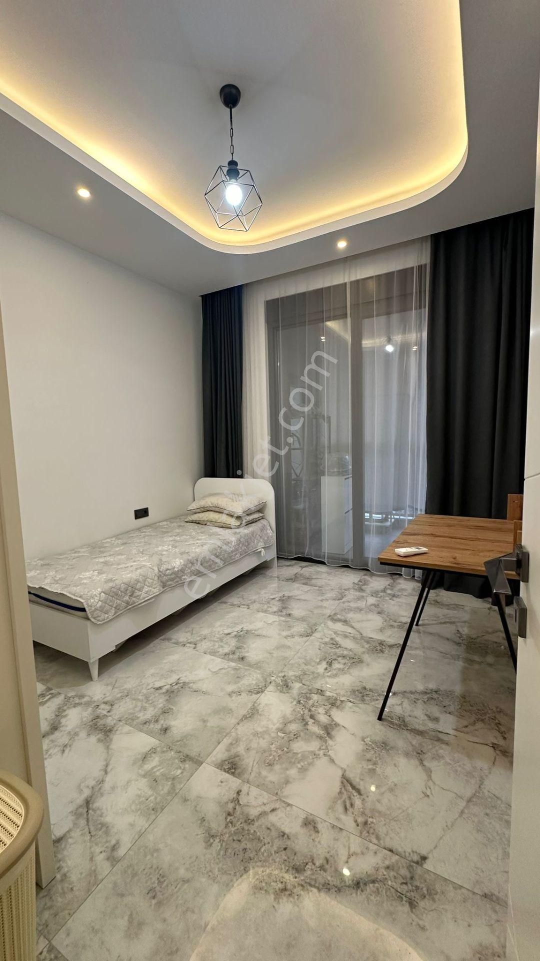 Alanya Oba Mah. | Flora Garden Havuz Manzaralı • Full Sosyal Tesisli • 1+1 Eşyalı Daire - Görsel 2