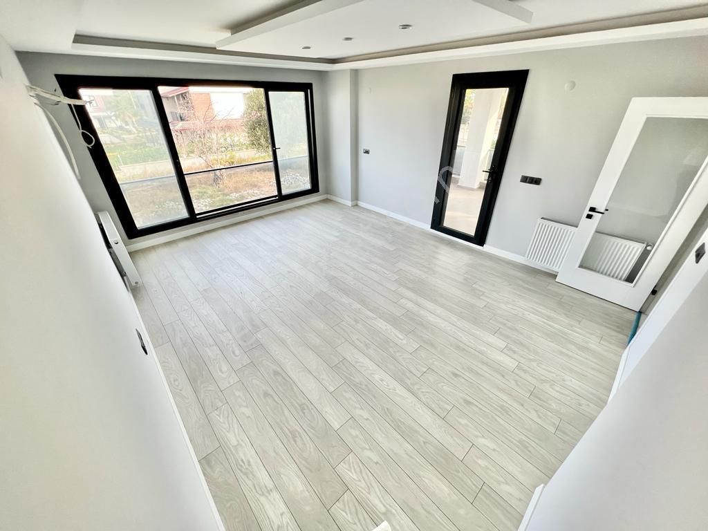 ꧁akçay Ay Emlaktan꧂pelitköyde Denize Sıfır Sitede Hayalllerinizi Süsleyecek Satılık 3+1dublex Daire - Görsel 8