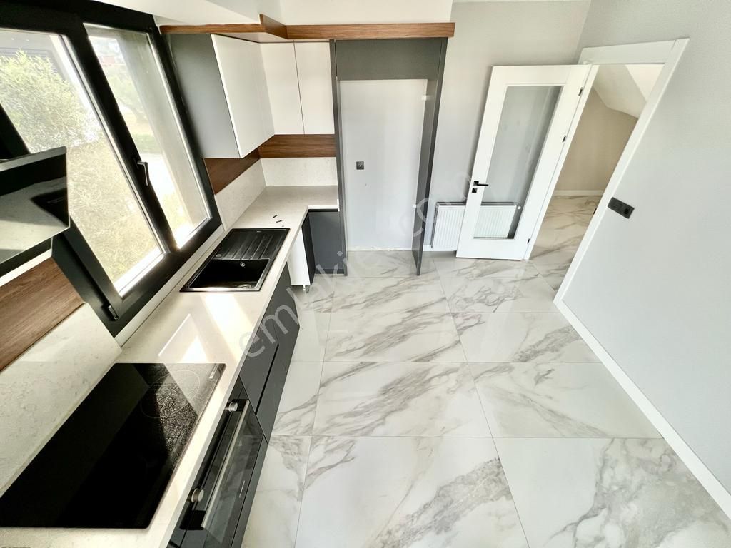 ꧁akçay Ay Emlaktan꧂pelitköyde Denize Sıfır Sitede Hayalllerinizi Süsleyecek Satılık 3+1dublex Daire - Görsel 15