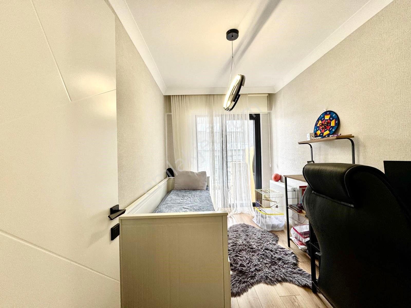 Nam-ak Emlaktan Kapalı Otoparklı Asansörlü Yeni Binada 2+1 Daire - Görsel 19