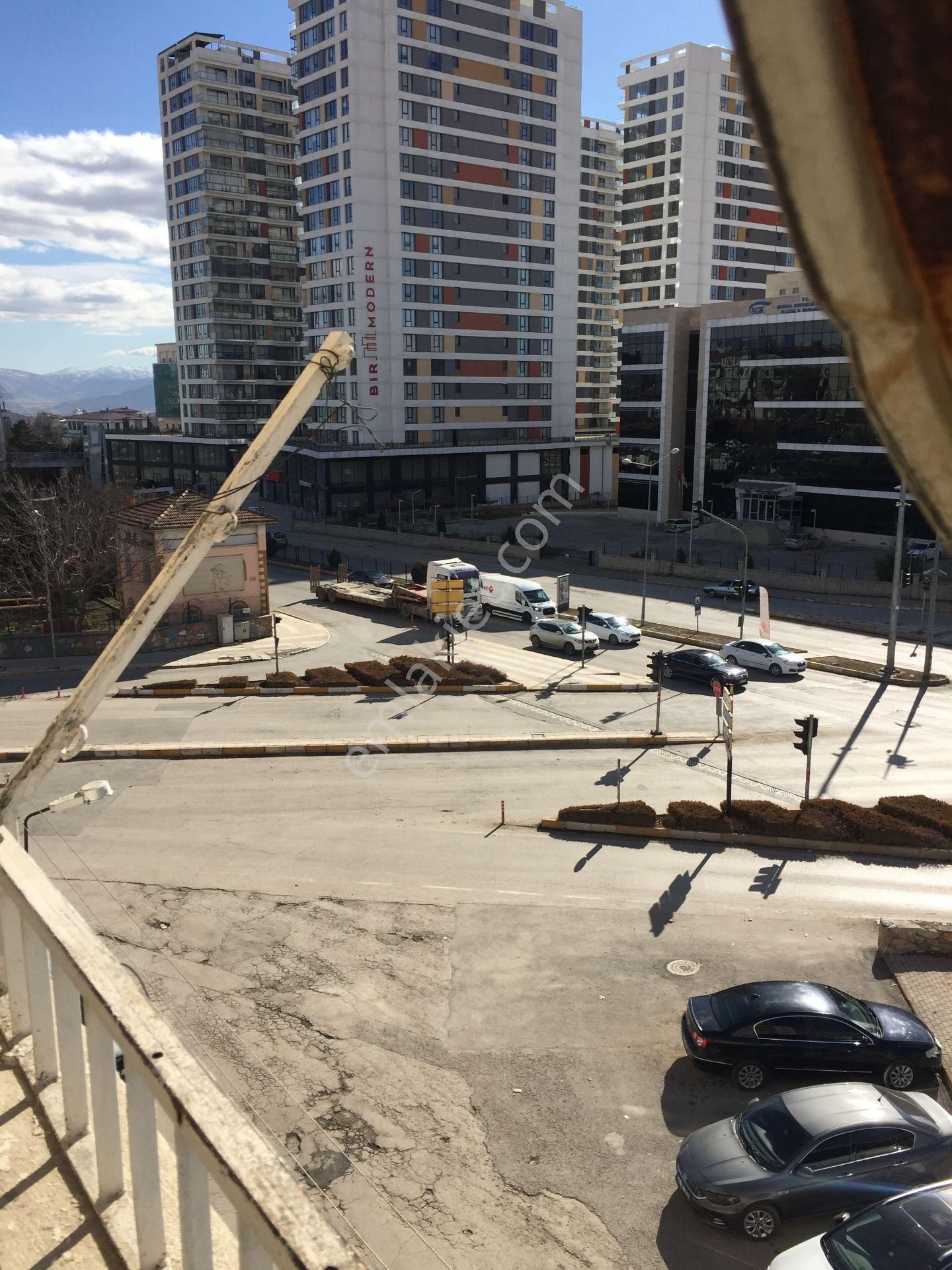 Kültür Mh Sgk Medikal Hastane Karşısı Kiralık Daire