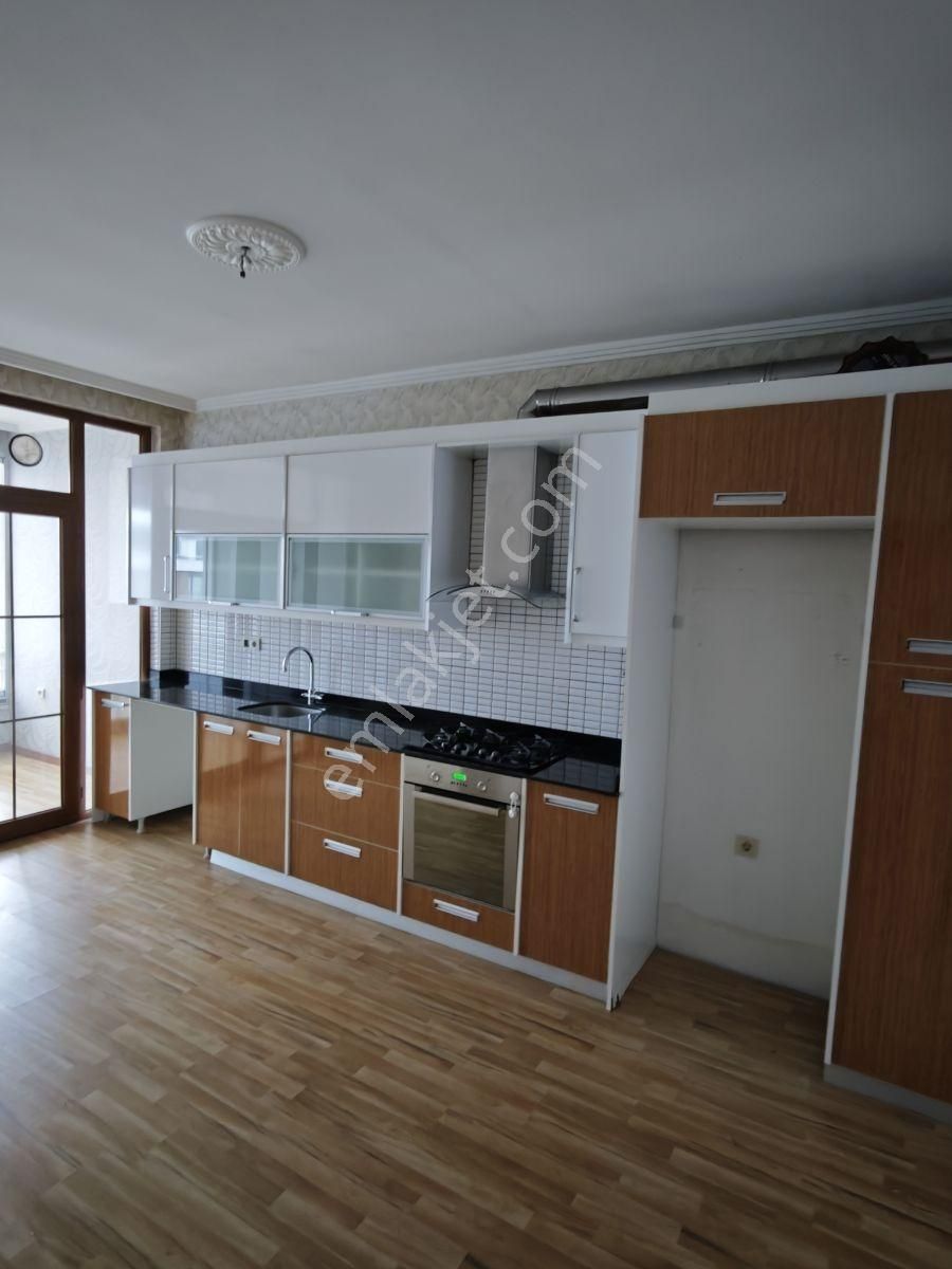 Binevler Sitesinde Güvenlikli Kiralık Daire - Görsel 10