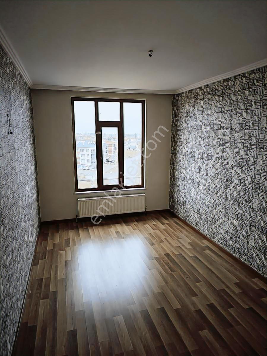 Binevler Sitesinde Güvenlikli Kiralık Daire - Görsel 5