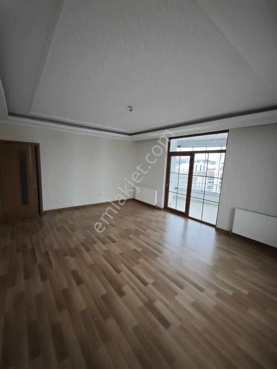 Binevler Sitesinde Güvenlikli Kiralık Daire - Görsel 15