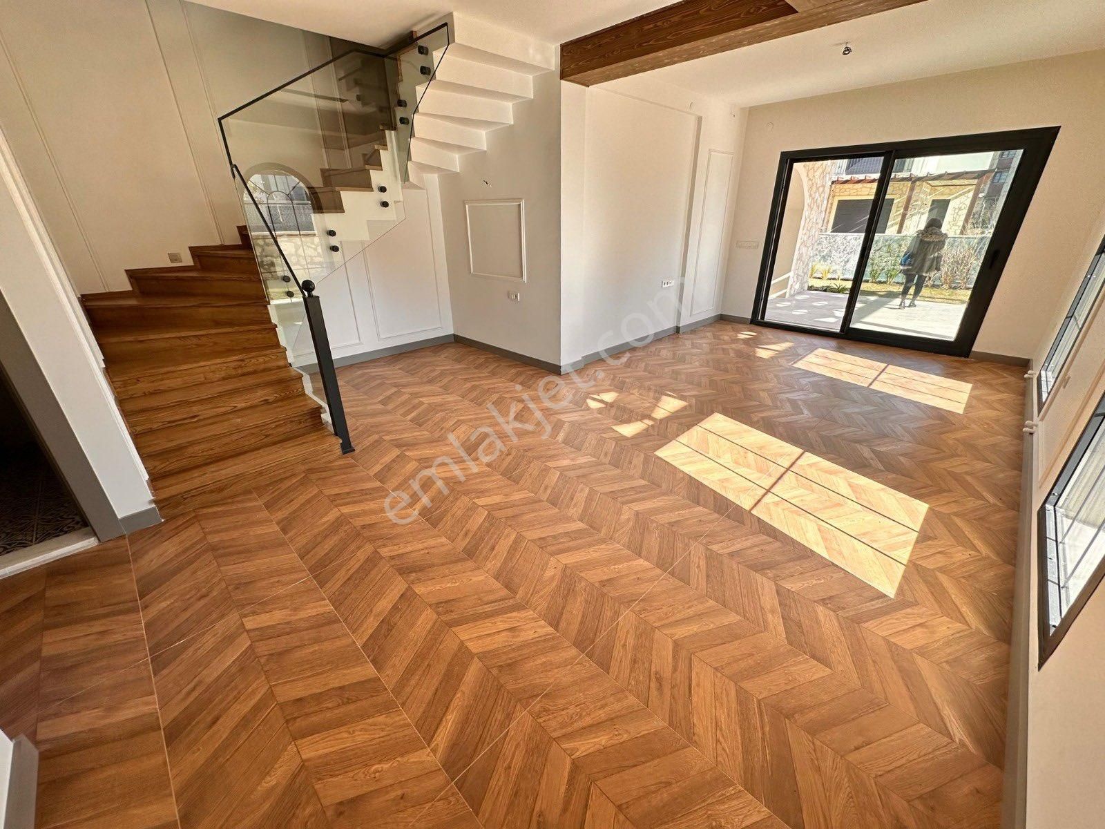 Kuşadası Davutlar Termalde Satılık 3+1 Villa - Görsel 30